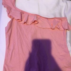 Pale pink one sided ruffle shirt